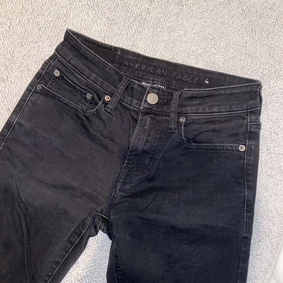 American Eagle Jeans - Picture 2 of 4